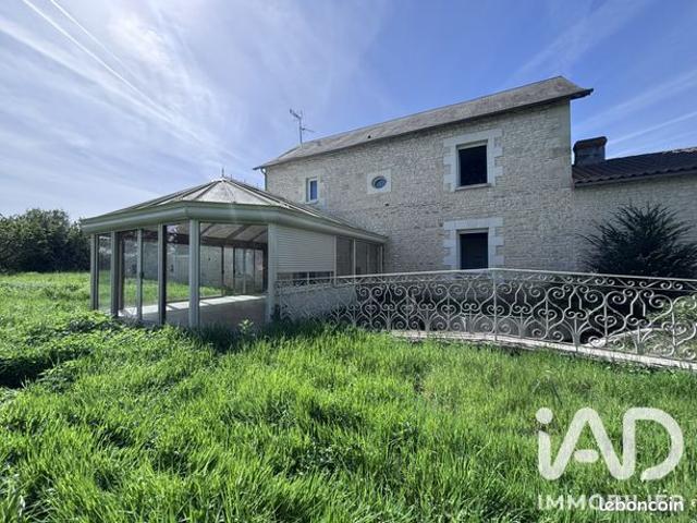 Maison 8 pièces 234 m²