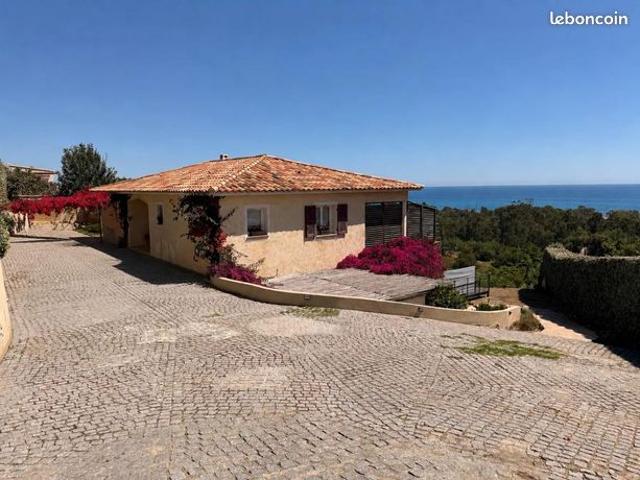 Maison 8 pièces 234 m²