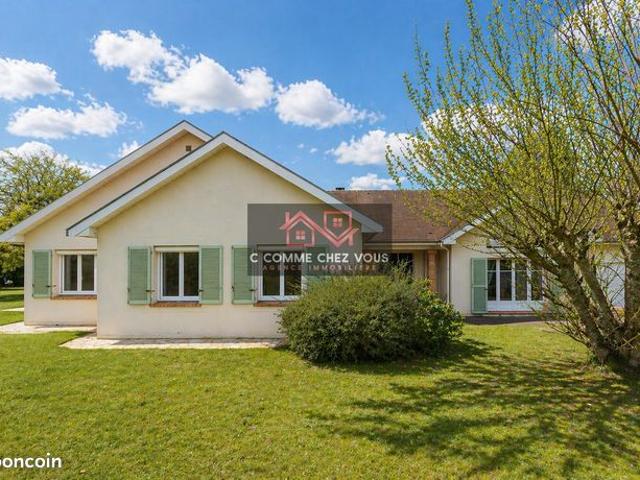 Maison 8 pièces 234 m²