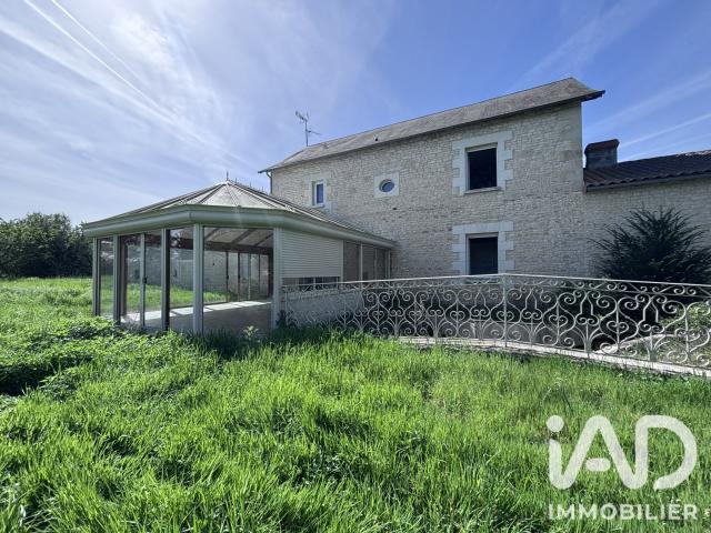 Maison 8 pièces 234 m²