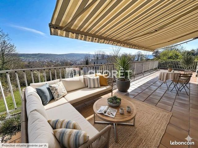 Maison 8 pièces 234 m²