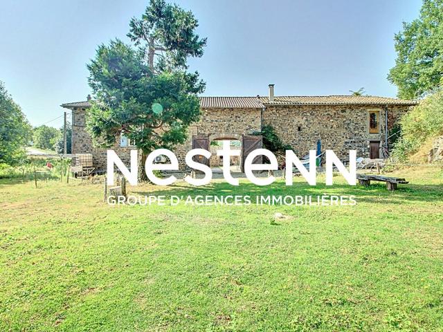 Maison 8 pièces 235 m²
