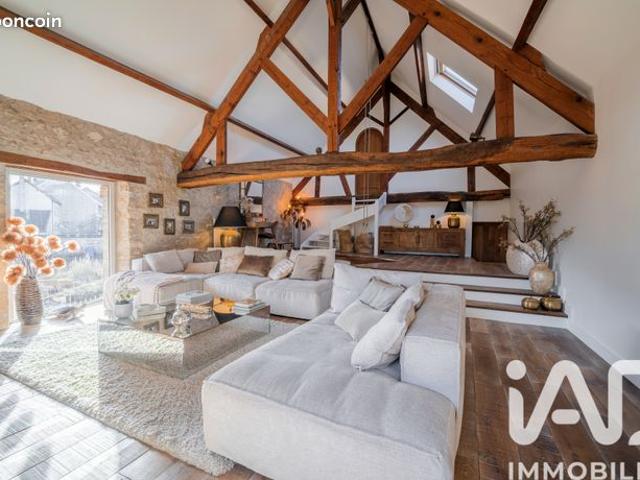 Maison 8 pièces 235 m²