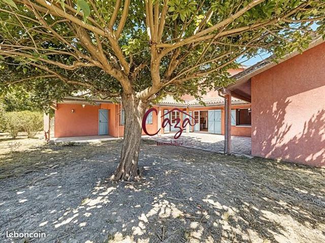 Maison 8 pièces 235 m²