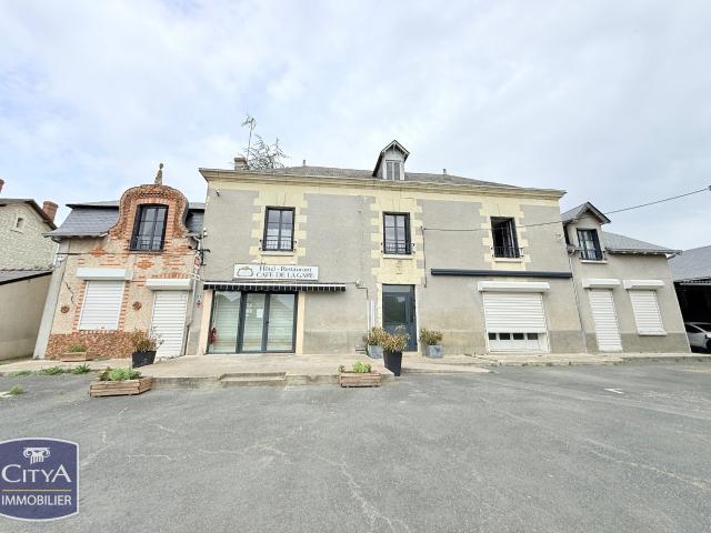Maison 8 pièces 235 m²