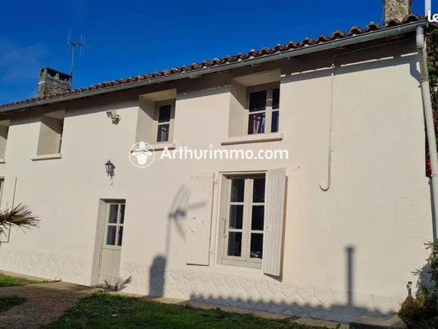 Maison 8 pièces 235 m²