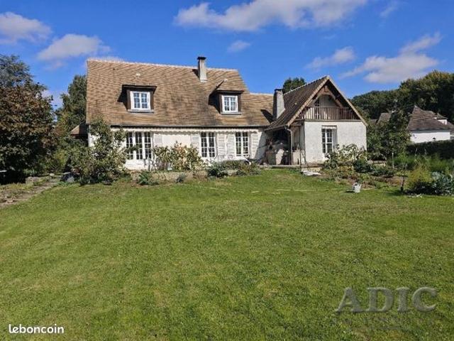 Maison 8 pièces 235 m²