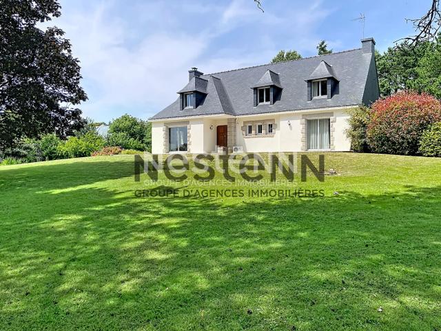 Maison 8 pièces 235 m²