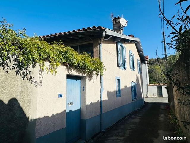 Maison 8 pièces 235 m²
