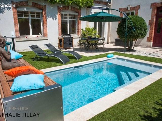 Maison 8 pièces 235 m²