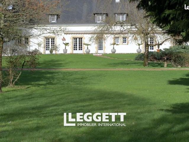 Maison 8 pièces 235 m²