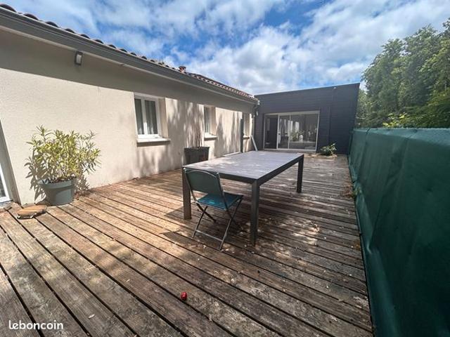 Maison 8 pièces 235 m²