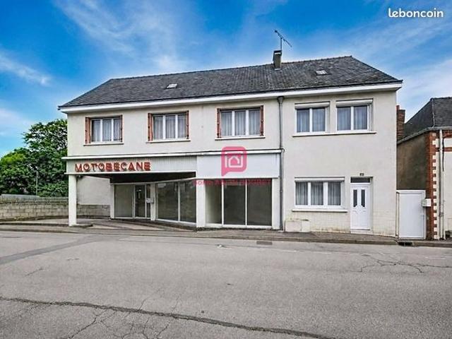Maison 8 pièces 236 m²