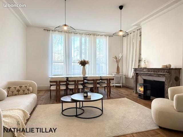Maison 8 pièces 236 m²