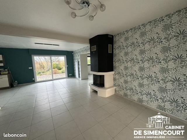 Maison 8 pièces 236 m²