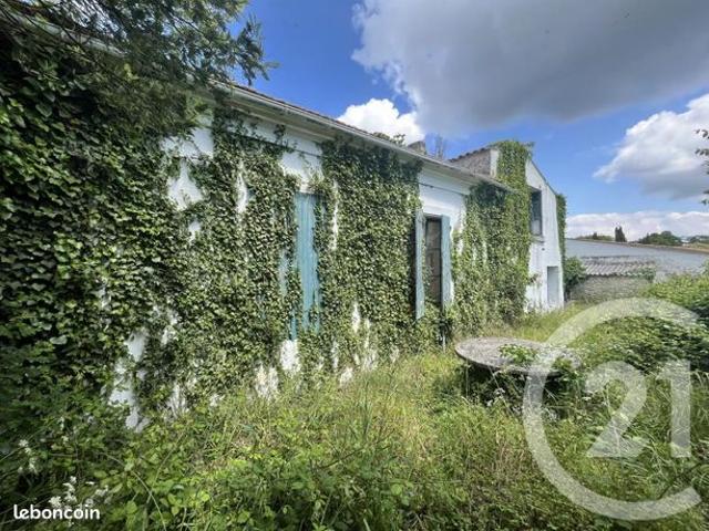 Maison 8 pièces 236 m²