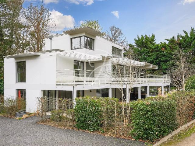 Maison 8 pièces 237 m²