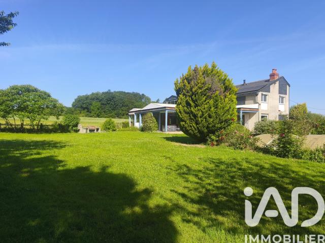 Maison 8 pièces 237 m²