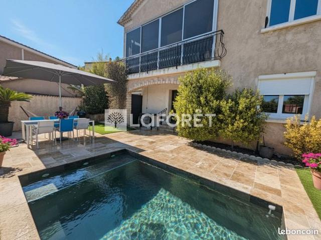 Maison 8 pièces 237 m²