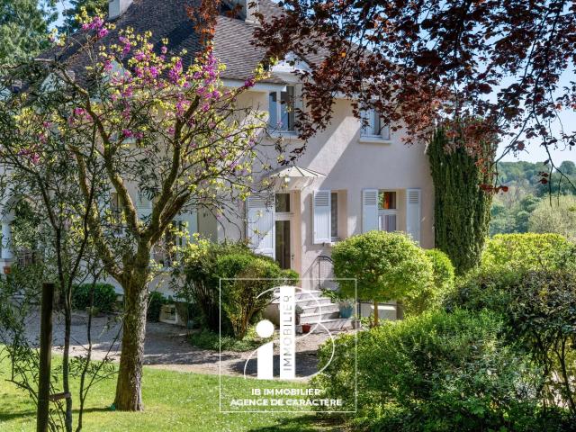 Maison 8 pièces 238 m²