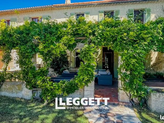 Maison 8 pièces 238 m²
