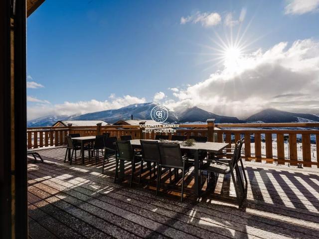 Maison 8 pièces 238 m²