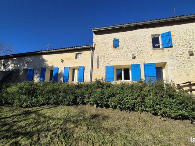Maison 8 pièces 239 m²