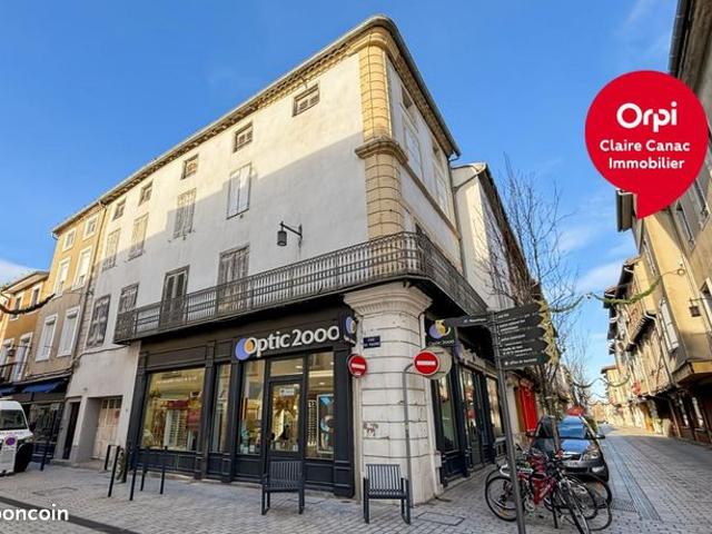 Maison 8 pièces 239 m²