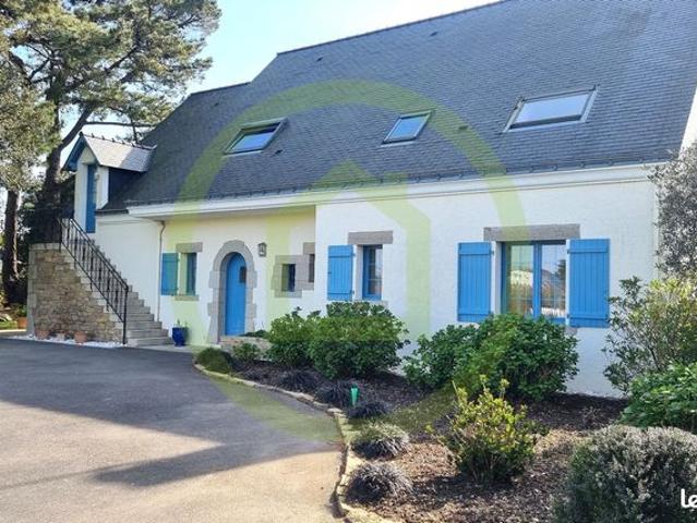 Maison 8 pièces 230 m²