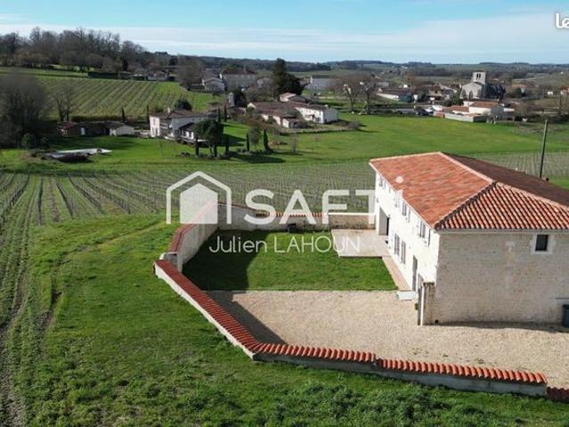 Maison 8 pièces 230 m²