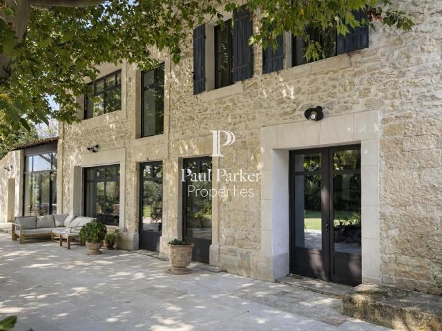 Maison 8 pièces 230 m²