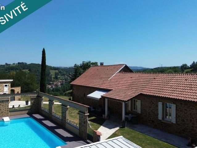 Maison 8 pièces 230 m²