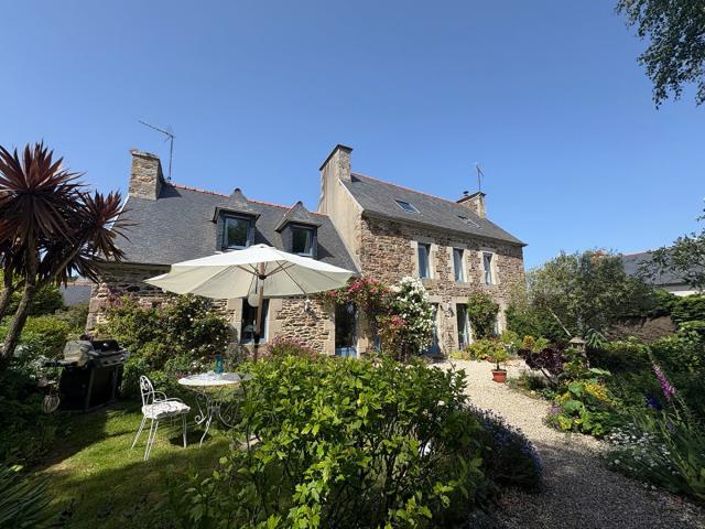 Maison 8 pièces 230 m²