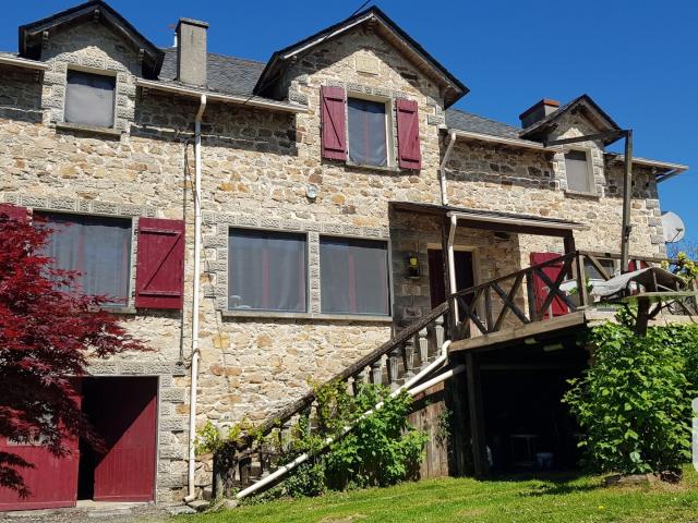 Maison 8 pièces 230 m²