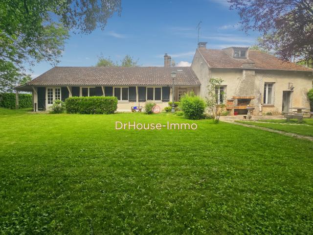 Maison 8 pièces 230 m²