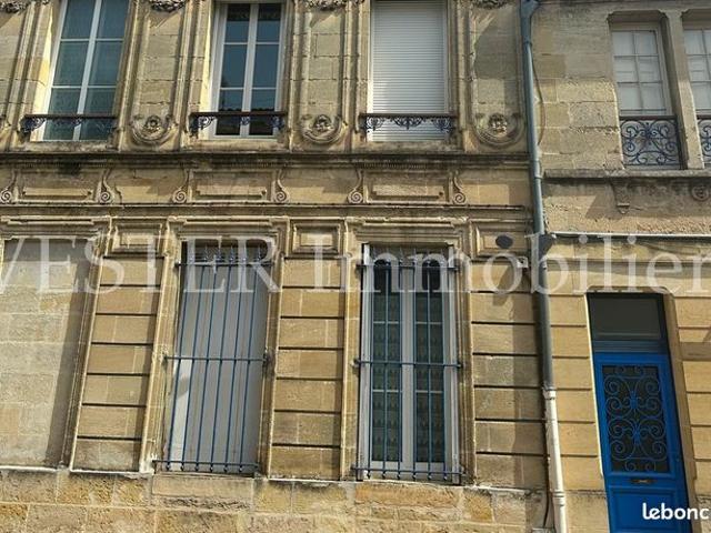 Maison 8 pièces 230 m²