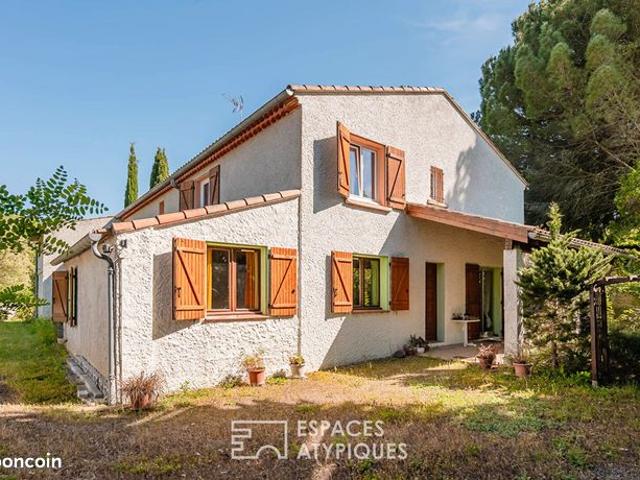 Maison 8 pièces 230 m²