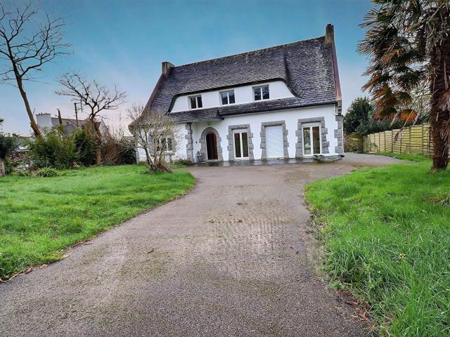 Maison 8 pièces 230 m²