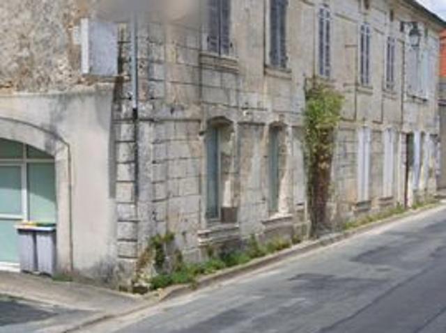 Maison 8 pièces 230 m²