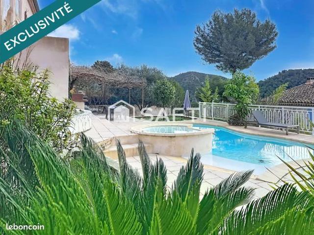 Maison 8 pièces 200 m²