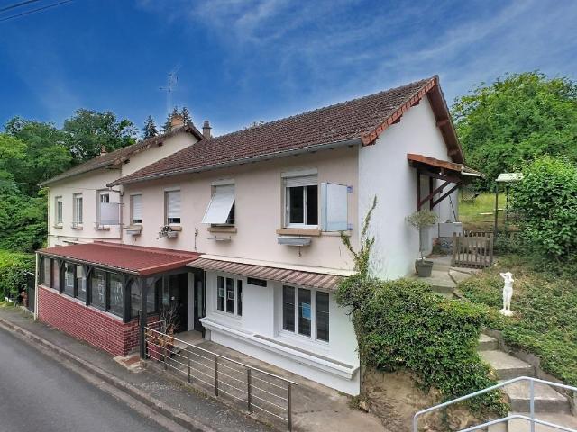 Maison 8 pièces 230 m²