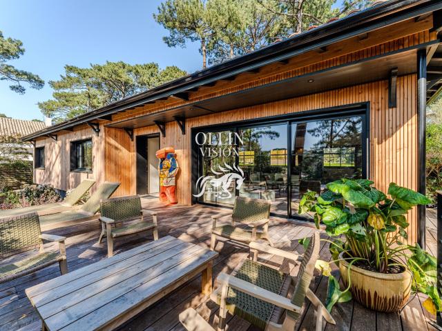 Maison 8 pièces 230 m²