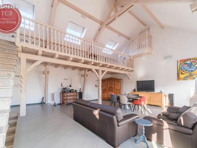 Propriété 8 pièces 230 m²