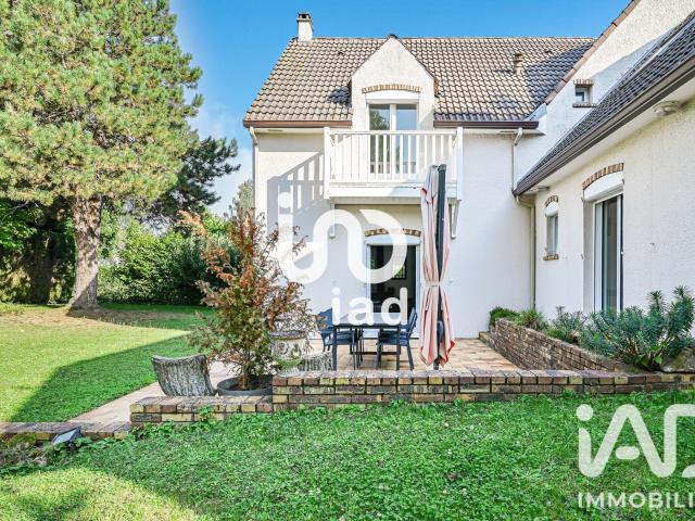Maison 8 pièces 230 m²