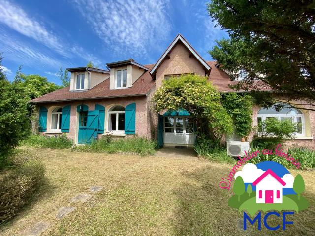 Maison 8 pièces 230 m²