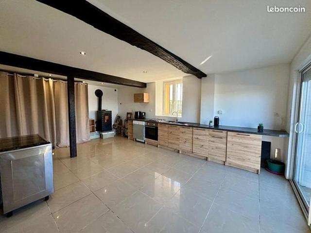 Maison 8 pièces 230 m²