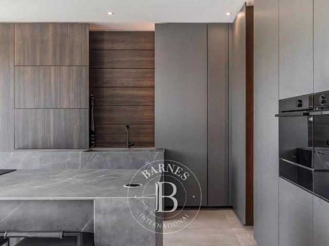 Maison 8 pièces 231 m²