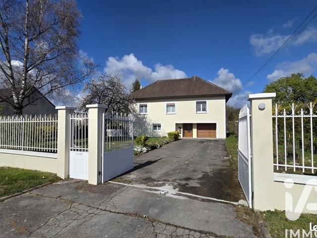 Maison 8 pièces 231 m²