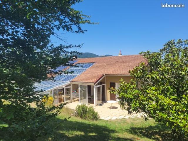 Maison 8 pièces 231 m²