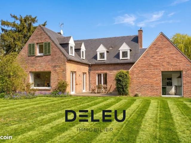 Maison 8 pièces 232 m²